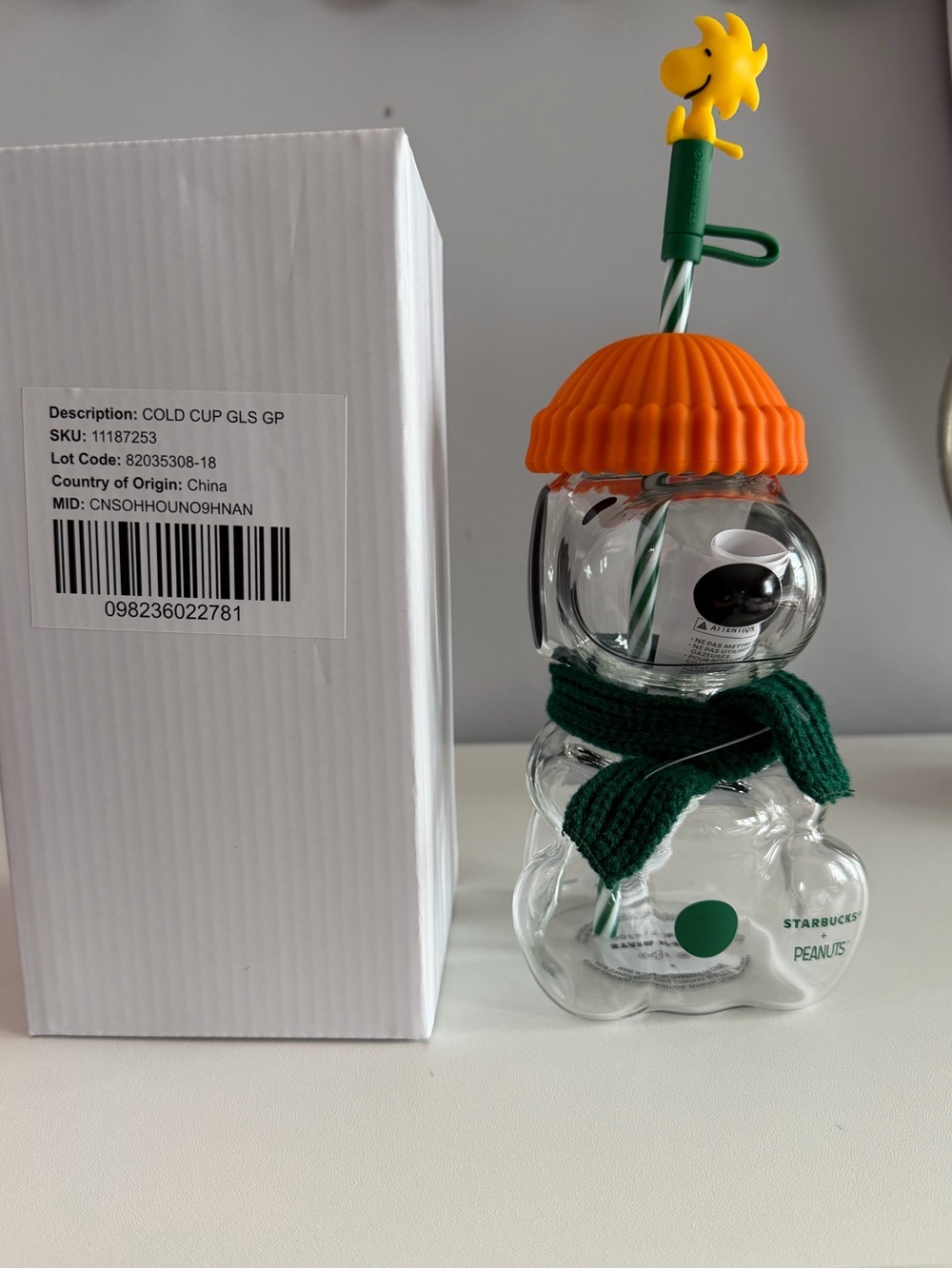 Authentic Starbucks Snoopy glass cup Brand New in Box w/receipt from Starbucks